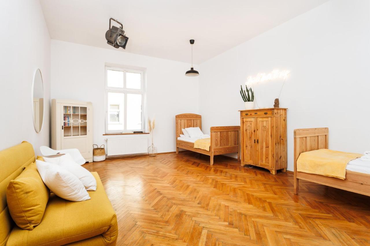 Rustic Charm Апартаменти